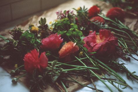 Saturday flowers. Bouquet Photo, Food Journal, Naan, Cut Flowers, Pretty Flowers, Fresh Flowers, Flower Power, Favorite Things List, Whole Food Recipes