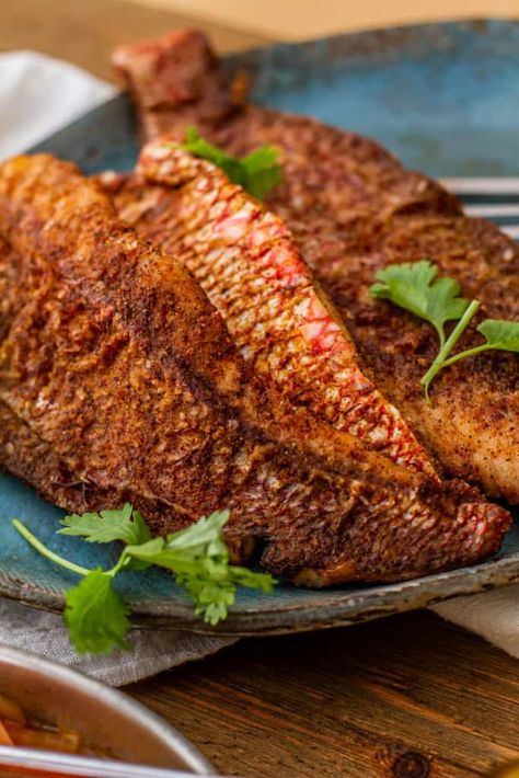 Jamaican Escovitch Fish, Jamaican Fish, Escovitch Fish, Crispy Fried Fish, Red Snapper Recipes, Caribbean Dishes, Snapper Recipes, Jamaica Food, Jamaican Dishes