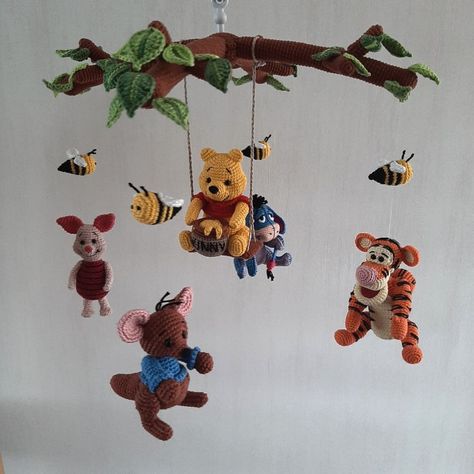 Crochet Nursery Rhymes, Winnie The Pooh Mobile Diy, Nursery Room Themes Neutral, Baby Room Winnie The Pooh, Diy Winnie The Pooh Decorations, Crochet Baby Ideas, Winnie The Pooh Nursery Ideas, Winnie The Pooh Themed Nursery, Crochet Baby Stuff