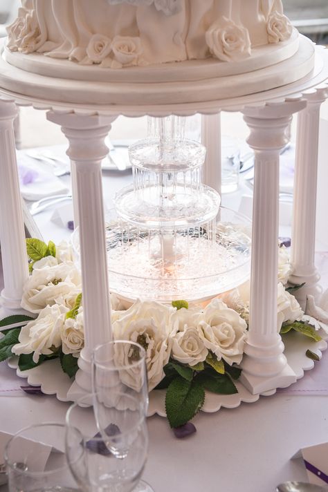 Roman Columns Stand with Water Fountain Wedding Cake Fountain, Wedding Cake With Fountain, Wine Wedding Cake, Cake Pillars, Fountain Wedding Cakes, Champagne Fountain, Wedding Space, Wishing Star, Fountain Cake