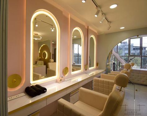 Hair Salon Interior Design Color Schemes, Makeup Studio Ideas Beauty Room, Makeup Studio Interior, Makeup Room Diy, Barbershop Design Interior, Beauty Shop Decor, Makeup Studio Decor, Hair Salon Interior Design, Make Up Studio