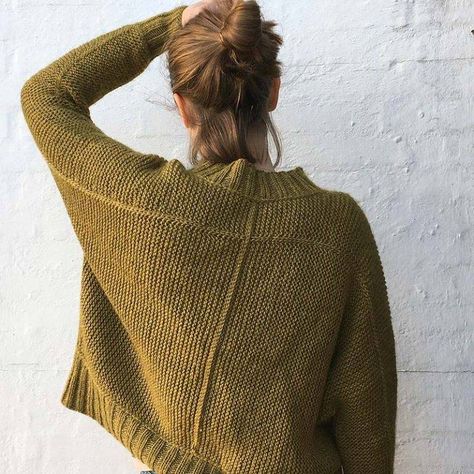 Pattern Party Begins! Today: Pullovers - Modern Daily Knitting Modern Knitting Patterns, Modern Knitting, Sweater Knitting Patterns, Garter Stitch, Knitwear Design, Herringbone Pattern, Sweater Pattern, Knitting Inspiration, Green Sweater