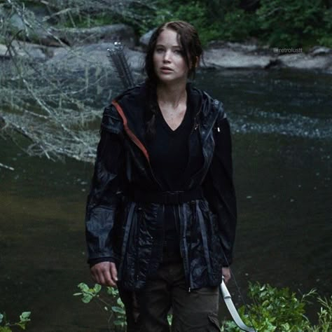 Katniss’s outfits in The Hunger Games. Which outfit’s your favourite? • The Hunger Games 2012 ‧ Action/Sci-fi ‧ 2h 40m • #thehungergames #hungergames #jenniferlawrence #joshhutcherson #movie #movies #outfit #outfits #style #styles #wardrobe Also which Hunger Games movie is your favourite? Katniss Everdeen Outfit, Hunger Games Arena, Hunger Games Costume, Jennifer Lawrence Hunger Games, Hunger Games Wallpaper, Hunger Games 2012, Hunger Games Katniss, Johanna Mason, Hunter Games