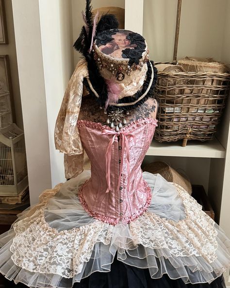 Find a variety of Marie Antoinette inspired items in our webshop now at www.fernandtwig.com! #baroque #rocococore #rococo #victorianfashion #embellish #embellished #embellishedbrocante #corset #oneofakind #handmade #tophat #vintagedressform #dressform #dressform #potrait #marieantoinette #shabbystyle #costume #dressup #neutral #neutralstyle #webshop #frenchdecor #frenchstyle #frenchinspired #layers #royal #queen #brocante Marie Antoinette Black Woman, Marie Antoinette Corset, Rococo Corset, Vintage Dress Form, Pretty Halloween Costumes, Pretty Halloween, Stylist Tattoos, Royal Queen, Shabby Style