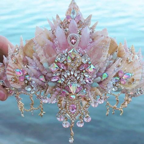 Shark Mermaid Crown Ice and Snow Crystal cos Hanfu Headdress Accessories Handmade Lolita Marine Shark Mermaid, Quartz Crown, Cute Crown, Mermaid Crown, Snow Crystal, Mermaid Diy, Mermaid Aesthetic, Pink Mermaid, Mermaid Life