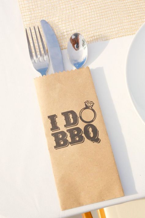 Bbq Wedding Ideas, Backyard Bbq Wedding Reception, Backyard Bbq Party Decorations, Engagement Party Bbq, Charming Backyard, Bbq Wedding Reception, Backyard Bbq Wedding, Bbq Rehearsal Dinner, Backyard Engagement Parties