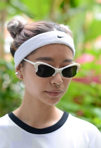 Nike Hair Bands, Sweatband Outfit, Banda Hairstyles, Sweatband Hairstyles, Hair Band Hairstyles Headbands, Visor Hairstyles Cute, Nike Headbands Hairstyles, Sweatbands Headband, Hair Band Outfit