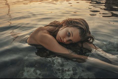 Lake Portrait, Lake Photoshoot, Water Shoot, Nature Photoshoot, Shotting Photo, Photographie Portrait Inspiration, Lake Photos, 사진 촬영 포즈, Photographie Inspo