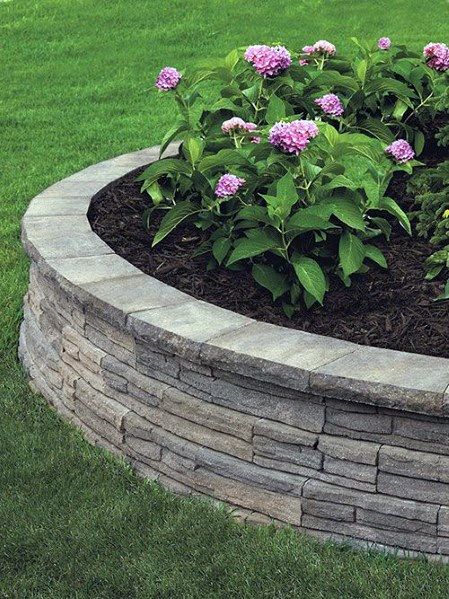 Top 40 Best Stone Edging Ideas - Exterior Landscaping Designs Garden Border Stones, Stone Edging Ideas, Stone Flower Beds, Garden Slabs, Exterior Landscaping, Stone Edging, Teenage Room Decor, Screen Plants, Landscaping Retaining Walls