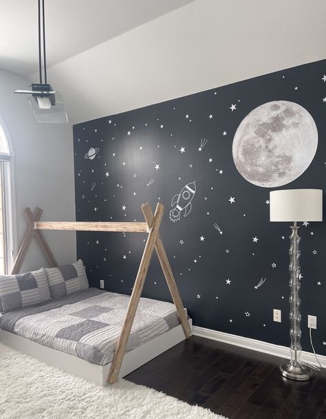 Toddler Space Room, Night Sky Bedroom, Boy Room Accent Wall, Toddler Boy Room Themes, Sky Bedroom, Boys Space Bedroom, Boy Room Themes, Boys Bedroom Paint, Toddler Boy Room Decor