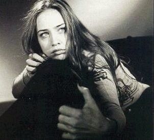 fiona apple Apple Pictures, Fiona Apple, Last Fm, Latest Music, Black And White, Music, Hair, Black