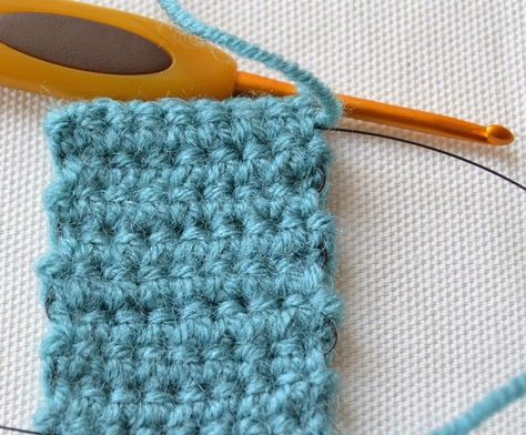 A detailed photo-tutorial on how to crochet a strap bor a bag. Strong Crochet Bag Handles, Crochet Sturdy Bag Strap, Sturdy Crochet Strap, Handles For Crochet Bags, Crochet Strong Strap, No Stretch Crochet Bag Strap, Crochet No Stretch Strap, Strong Crochet Strap, Non Stretch Crochet Strap