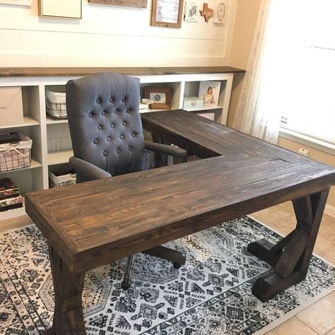 Pottery Barn inspired desk DIY - L-Shaped Farmhouse Wood Desk + Office Makeover- This DIY will save you so much money!  #farmhouseLdesk #Lshapedesk #farmhousedesk #DIYoffice #farmhouseglam #farmhouseofficedecor #farmhousefurniture Office Makeover Diy, Wood Desk Office, Woodwork Ideas, Desk Diy, Hemma Diy, Diy Office, Office Furniture Design, Office Makeover, Bureau Design