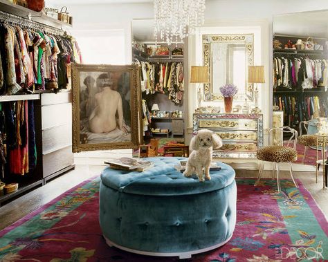 Celebs select out outfits in the presence of nude paintings. | 25 Ways Celebrity Closets Are Different FromYours Celebrities Homes, Celebrity Interiors, Master Closets, Celebrity Mansions, Bedroom Eclectic, Ocd Organization, Celebrity Closets, Dressing Room Closet, Amazing Closets