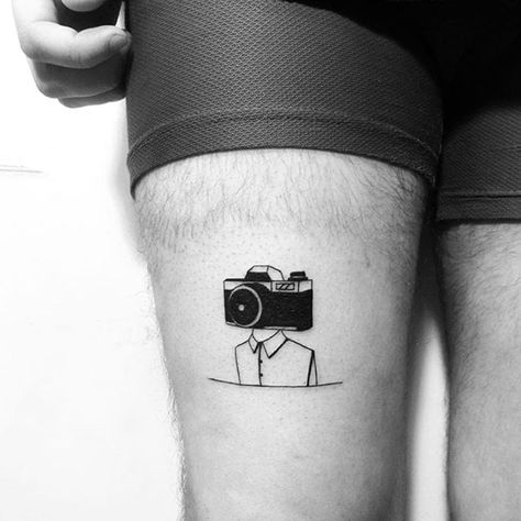 Camera Tattoo Design, Photographer Tattoo, Camera Tattoos, Tatuagem Masculina Pequena, Kunst Tattoos, Camera Tattoo, Tattoo Zeichnungen, 4 Tattoo, Tattoo Photography