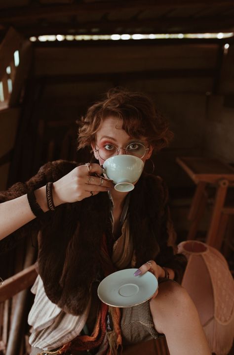 Macie Cheetham photographed by Tessa Cheetham #editorial #editorialphotography #photography #photoshoots #portrait #portraitphotography #character #characterdesign #characterinspiration #people #makeup #costume #costumedesign #colour #story #storytelling #narrative #narrativephotography #suitcase #nature #tree #outdoors #afternoon #backyard #tea #teacups Drinking Tea Photography, Editorial Illustration Magazine, Tea Cup Drawing, Narrative Photography, Pencil Portrait Drawing, Ad Photography, Body Tutorial, Colour Story, Body Reference Poses