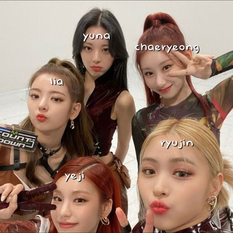 itzy ot5 photo with the names ‹3 Itzy Names, Itzy Ot5, Kpop Group Names, Girls Group Names, Girls Group, Blue Aesthetic Pastel, Photo Grouping, Kpop Group, Kids Groups