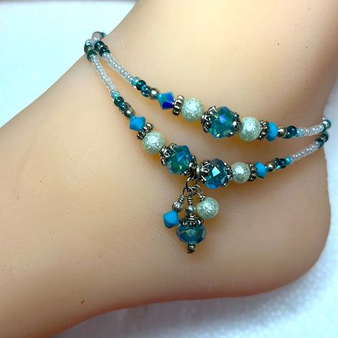 Handmade Double Anklet Pearl Swarovski Ankle Bracelet Spacer From Bali And Tibetan Silver Swarovski Crystal Swarovski Pearl Ended With Silver Self Closing Clasp Color : Aquamarine Size : 9.5”L New Never Used Glass Bracelet Ideas, Diy Ankle Bracelets, Beaded Jewelry Inspiration, Double Anklet, Boho Tassel Keychain, Anklets Diy, Ankle Bracelets Diy, Handmade Anklets, Wire Craft