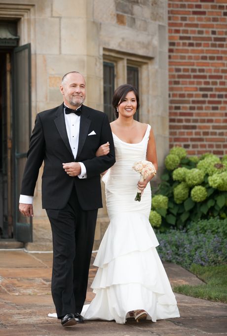 Great Picture of the Bride with her father. Shop styles for the whole wedding party at Style http://www.louiestuxshop.com/ Father Of The Bride Attire, Father Of The Bride Outfit, Bride Wedding Photos, Bride Attire, Stunning Wedding Venues, Real Weddings Photos, Tuxedo Wedding, Michigan Wedding, Walking Down The Aisle