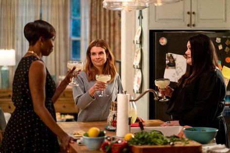 We Tried the Official ‘Sweet Magnolias’ Margarita Recipe So You Can ‘Pour It Out’ with the Ladies for Season 3 Brooke Elliott, Raylan Givens, Green Kitchen Island, Hannah Jones, Joanna Garcia, Sweet Magnolias, Alan Ritchson, New Ravenna, Jamie Lynn Spears