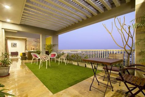 Modern Contemporary Residence terrace development Open Terrace Ideas, Terrace Interior Design, House Balcony Ideas, Hangout Area, Rooftop Decor, Terrace Interior, Open Terrace, Mediterranean Homes Exterior, Courtyard Ideas