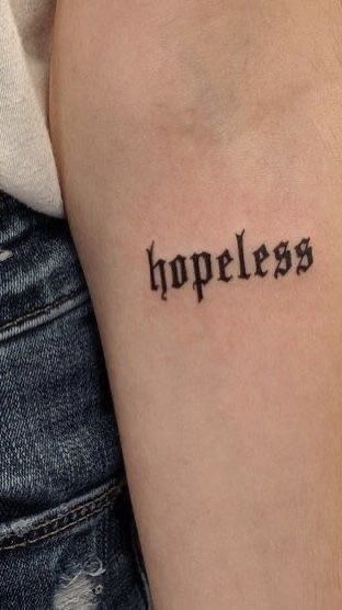 Hopeless Colleen Hoover, Colleen Hoover Books, Ugly Love, Small Tattoos For Guys, Book Tattoo, Books Aesthetic, Book Boyfriends, Colleen Hoover, Book Authors