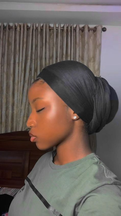 Jersey Scarf head wrap/turban tutorial Hair Turban Tutorial, Hair Scarf Tutorial, Head Scarf Tutorial, Head Wrap Tutorial, Headwrap Hairstyles, Turban Tutorial, African Hair Wrap, Scarf Head Wrap, Wrap Turban