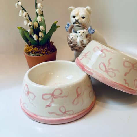 Hand painted pale pink bows bowl. Whimical, flowy,  Perfect for small dog or cat. Small holds 1 dry cup Signed on bottom Pink Dog Bowl, Aesthetic Dog Stuff, Cute Dog Stuff, Cute Dog Bowls, Getting A Kitten, Cat Small, Dog Water Bowls, Dog Things, Pet Blog