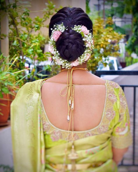 Long Hair Bridal Styles, Indian Bun Hairstyles, Long Hair Bridal, Reception Hairstyles, Brides Made, Hairstyles For Indian Wedding, Long Bridal Hair, Hair Style On Saree