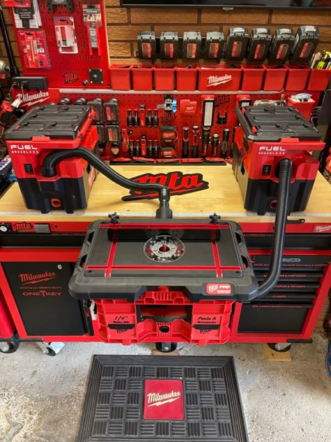 Milwaukee Tool Storage, Packout Storage Ideas, Milwaukee Packout Ideas, Milwaukee Tool Box Ideas, Power Tool Charging Station, Tool Charging Station, Charging Station Ideas, Work Truck Storage, Milwaukee Tool Box