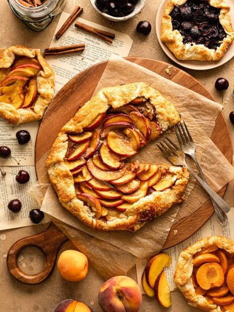 Sourdough Pie Crust, Fruit Hand Pies, Pie Crust With Butter, Peach Filling, Brown Sugar Peaches, Peach Galette, Apple Galette, Galette Recipe, Pie Crusts