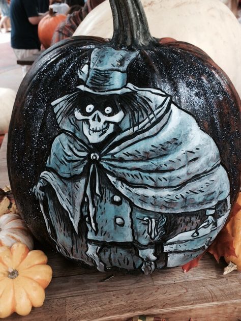 Boo! Paint Ghost, Train Pumpkin, Hatbox Ghost, Amazing Pumpkin Carving, Hand Painted Pumpkin, Halloween Pumpkin Designs, Pumpkin Carvings, Ghost White, Hand Painted Gourds