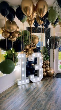 Boys 18th Birthday Decoration Ideas, Teen Boy Birthday Decorations, Kalisan Balloons, Boys 15 Birthday Party Ideas, 18th Birthday Party Ideas For Boys, 18th Birthday Decorations For Boys, 18th Birthday Ideas For Boys, 15th Birthday Ideas, 15th Birthday Decorations