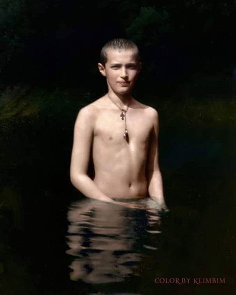 Alexei Nikolaevich Romanov, former heir of Russia, bathing in the pond next to the children’s island. Tsarskoye Selo, June 1917. Months… Alexei Nikolaevich, Moscow State University, Familia Romanov, Alexei Romanov, Nicolas Ii, Grand Duchess Olga, House Of Romanov, Alexandra Feodorovna, Russian Literature