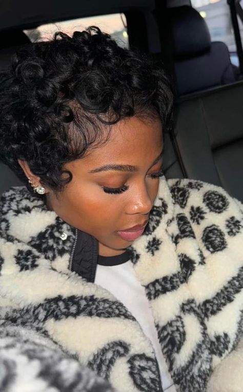 Big Chop Curly Hair, Pixie Cuts For Black Women, Finger Waves Short Hair, Pixie Cut Hairstyles, Short Natural Curly Hair, Curly Pixie Hairstyles, Wavy Pixie, Twa Hairstyles, Jayda Wayda