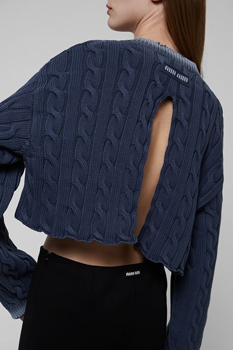 Cropped Sweater with Cut-Out MIU MIU | Blondie Shop Miu Miu Knitwear, Miu Miu Sweater, Special Clothes, Black Knit Sweater, How To Purl Knit, Knitwear Fashion, Crop Sweater, Mein Style, 가을 패션