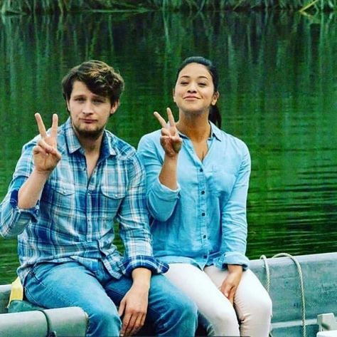 Jane And Michael, Gina Rodriguez, Celebrity Friends, Jane The Virgin, Dream Life, Actors & Actresses, So Cute, Tv Series, Men Casual