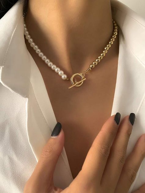 Free Returns ✓ Free Shipping On Orders $49+ ✓. Faux Pearl Decor Necklace- Beaded Necklaces at SHEIN. Statement Jewelry Necklace, Casual Necklaces, Pearl Chain Necklace, Layered Necklaces Silver, Herringbone Necklace, Coin Pendant Necklace, Toggle Necklace, Layered Necklace Set, Gold Bead Necklace