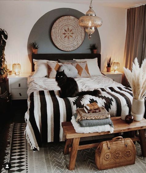 Scandinavian Style Bedroom, Modern Bohemian Bedroom, Bohemian Bedroom Design, Romantic Bedroom Decor, Bohemian Bedroom Decor, Modern Bedroom Furniture, Bohemian Bedroom, Dreamy Bedrooms, Modern Bedroom Design