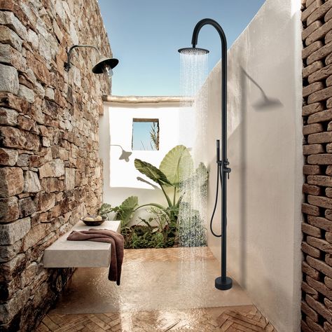 The free-standing outdoor shower system is ideal for your outdoor living, the outdoor shower comes loaded with a hand shower. Outdoor Shower On Balcony, Outdoor Shower For Pool, Small Outdoor Pool Bathroom, Outdoor Patio With Bathroom, Outdoor Shower Luxury, Outdoor Shower By Pool, Outdoor Shower Dog Wash, Stand Shower Ideas, Boho Outdoor Shower Ideas