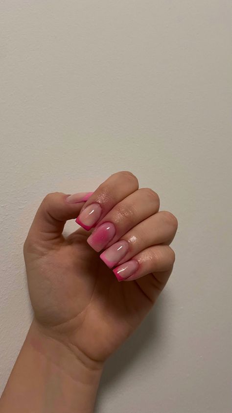 short square pink airbrush and french nails🎀 Airbrush Nails French Tips, Almond Ideas, Nails Airbrush, Nail Almond, White Aura, Pink Chrome Nails, Airbrush Designs, Airbrush Nails, Pink Chrome