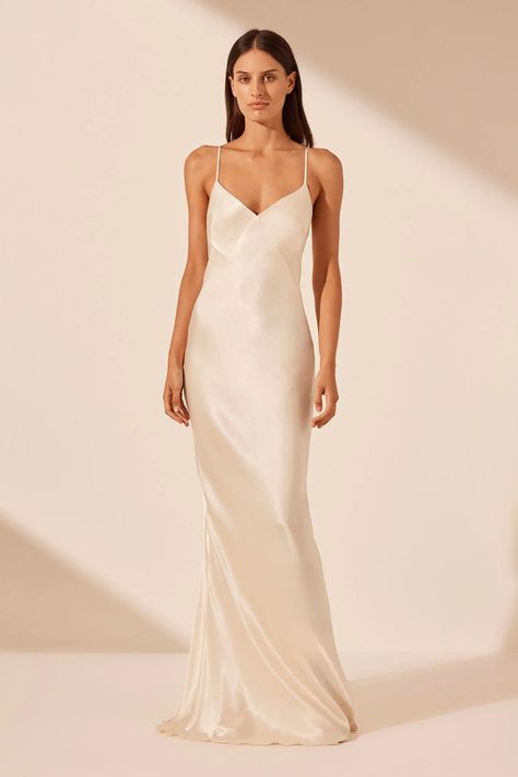 La Lune Low Back Maxi Dress - Cream Shona Joy La Lune, Cream Dresses, Shona Joy Dress, Slip Wedding Dress, Dress With Train, Shona Joy, Dress Cream, Cream Dress, Modern Bride