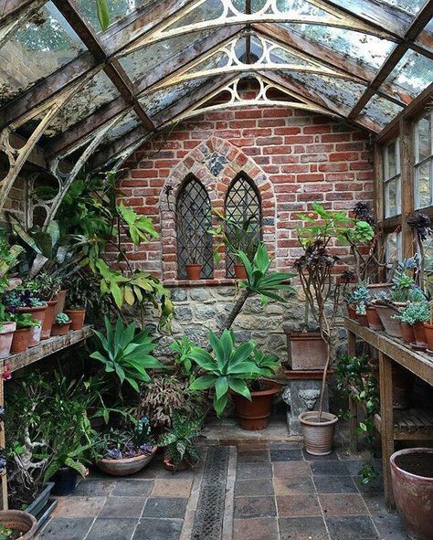 Potting Room Restoration House, Conservatory Greenhouse, Greenhouse Plans, Garden Greenhouse, Patio Interior, Building A Shed, Shed Plans, Instagram Foto, Dream Garden