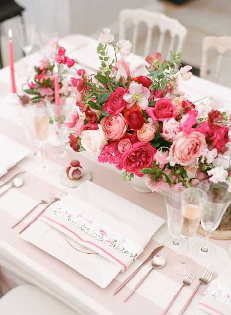 Pink Dreams: An explosion of pink and magenta florals in the midst of Charleston | Charleston Wedding Inspiration Bright Pink Wedding, Magenta Wedding, Hot Pink Weddings, Rose Fushia, Charleston Wedding Photographer, Pink Wedding Flowers, Peach Wedding, Wedding Table Decorations, Flower Ideas