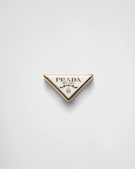 Prada Logo Design, Shape Outlines, Dr Accessories, Prada Aesthetic, Prada Triangle, Iconic Beauty, Scarf Clip, Snow Days, Prada Logo