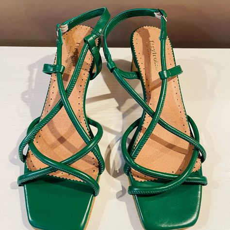 Farylrobin Strappy Leather Kitten Heel Sandal Green Size 40 Nwot Never Worn Green Kitten Heels, Strappy Sandals Gladiators, Stacked Heel Sandal, Yellow Heels, Womens Gladiator Sandals, Kitten Heel Sandals, 20th Birthday, Buckle Sandals, White Sandals