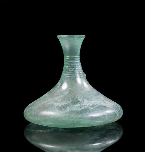 Greece Buildings, Rome Buildings, Glass Flask, Pottery Handbuilding, Today In History, Roman History, Roman Glass, Medieval History, World Photography