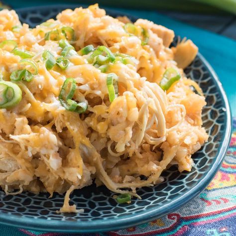 Buffalo Ranch Chicken and Rice Skillet Recipe (Video Tutorial) Chicken Breast Recipes With Rice, Crock Pot Chicken Breast Recipes, Crock Pot Chicken Breast, Ranch Chicken And Rice, Crockpot Rice Recipes, Rice Crockpot, Chicken And Rice Crockpot, Recipes With Rice, Buffalo Ranch Chicken