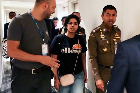 Saudi Woman Who Fled Family Is Granted Refugee Status Immigration Officer, Immigration Canada, Human Rights Watch, Airport Hotel, Police Officers, Ottawa, Bangkok, New World, Thailand