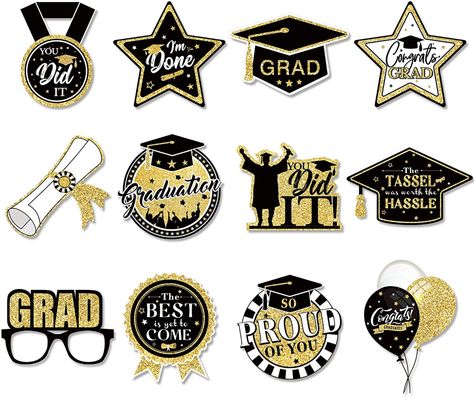 Graduation Wall Decorations, Graduation Designs Ideas, Star Graduation Cap, Graduation Cutouts, Cupcakes Barbie, Graduation Party Photo Booth Props, Graduation Board, Graduation Table Decorations, Board Classroom